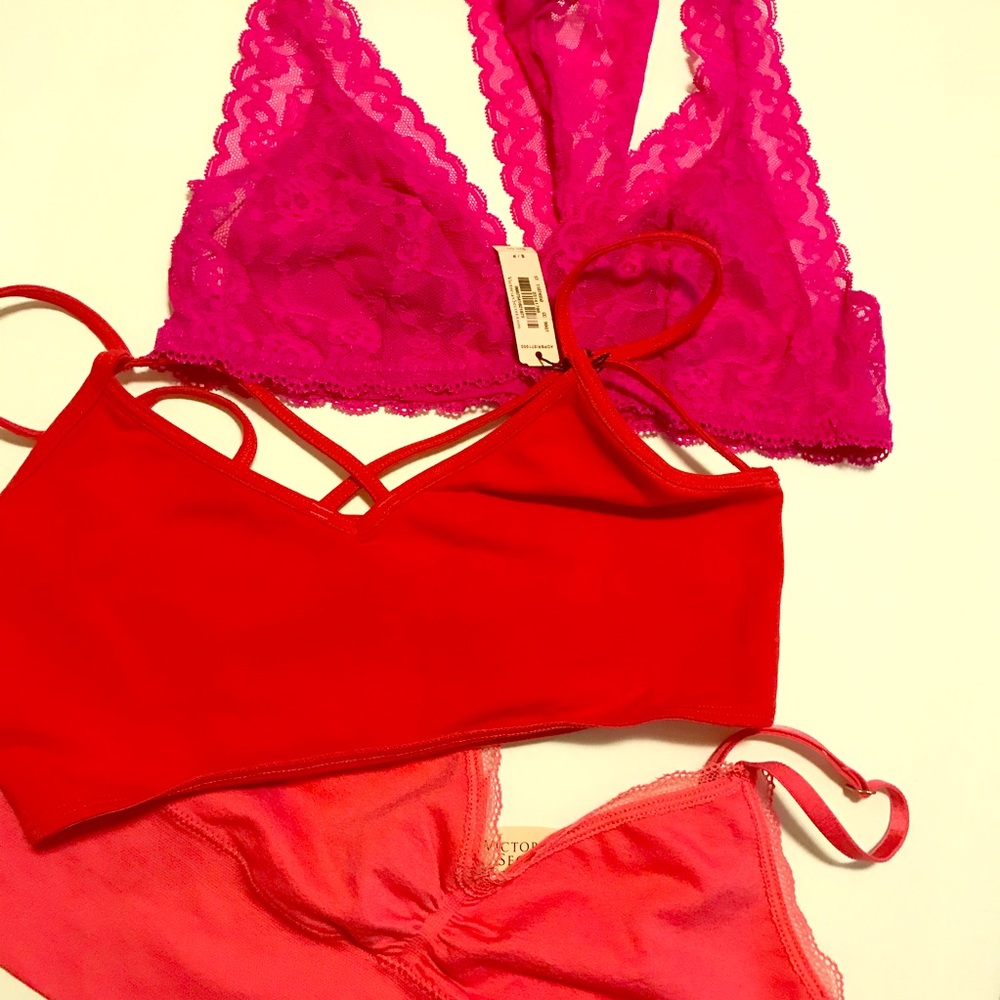 3 Victoria’s Secret bralettes size S